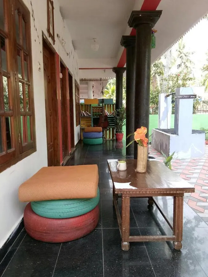 ורקלה Gone Coastal Homestay 0*,